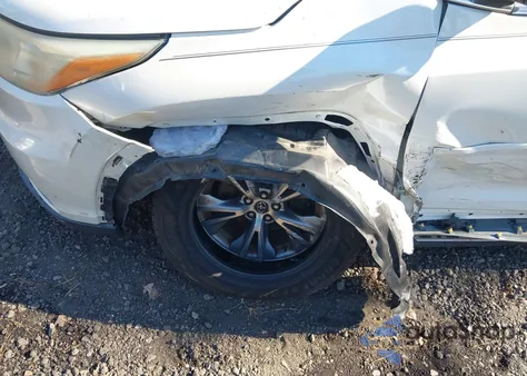 2016 Toyota Highlander Le Plus V6 из США, поврежденный, VIN 5TDZKRFH4GS124024